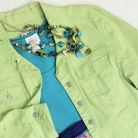 FIND THESE BEAUTIES & SO MUCH MORE IN MY CLOSET! - Picture 2 of 5